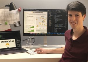 Student Bertram Škařupa naprogramoval webovou stránku, která hravým způsobem simuluje šíření koronaviru tak, aby to pochopili i ti nejmenší.