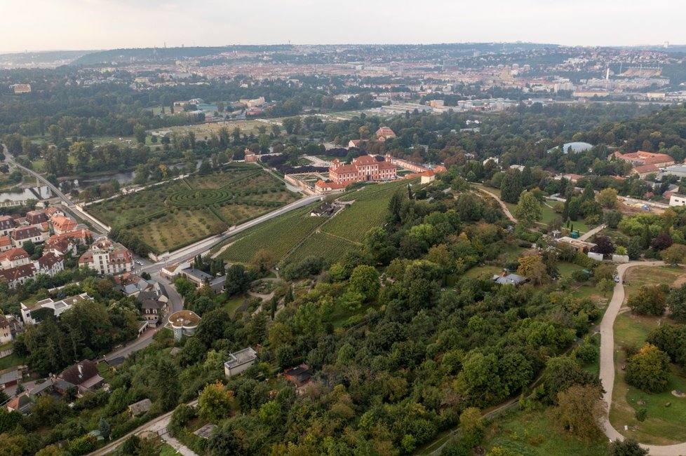 Botanická zahrada hl. města Prahy z ptačí perspektivy (11. září 2021)