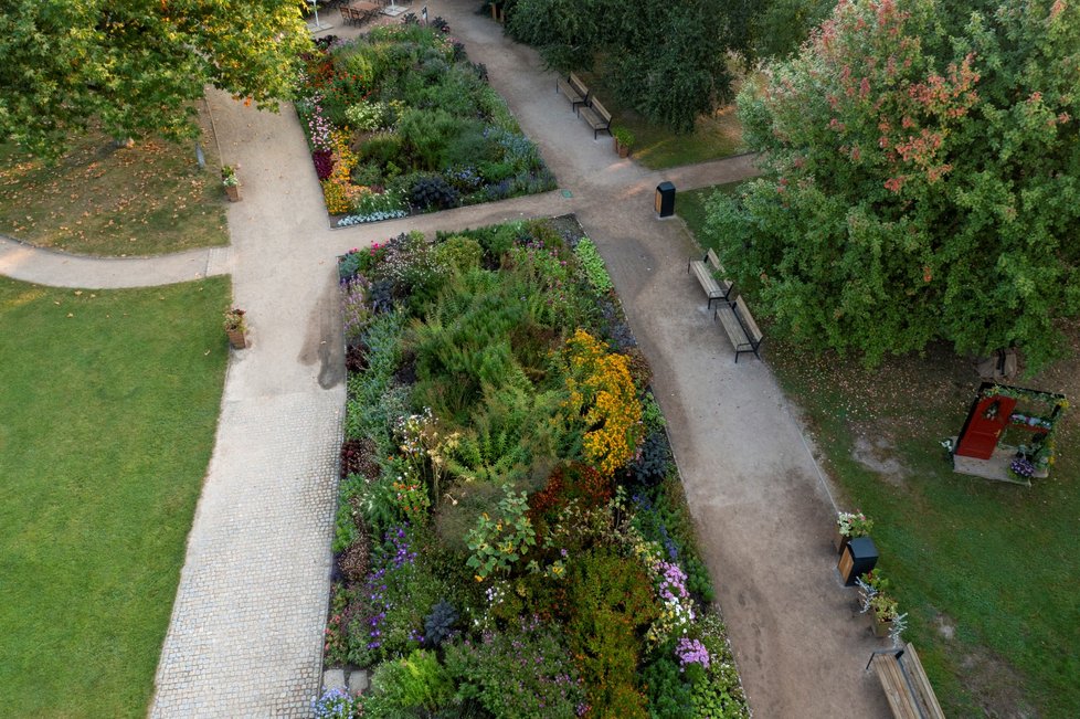 Botanická zahrada hl. města Prahy z ptačí perspektivy (11. září 2021)