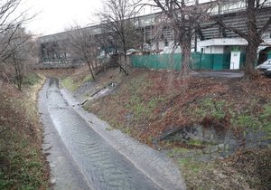 Koryto potoka Botič. (ilustrační foto)