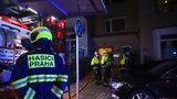 Divoká noc v Braníku: Lidi vyhnal z domu požár ve sklepě