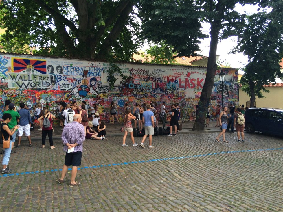 Pouliční umělci se loni v Praze dopustili stovek přestupků.