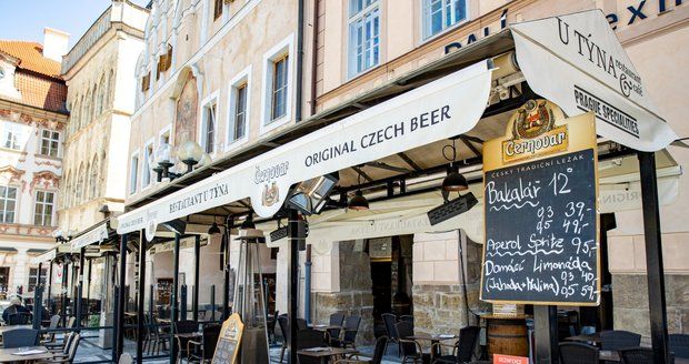 Turistů přijelo do Prahy za první čtvrtletí o 93 procent méně než za stejné období loni.