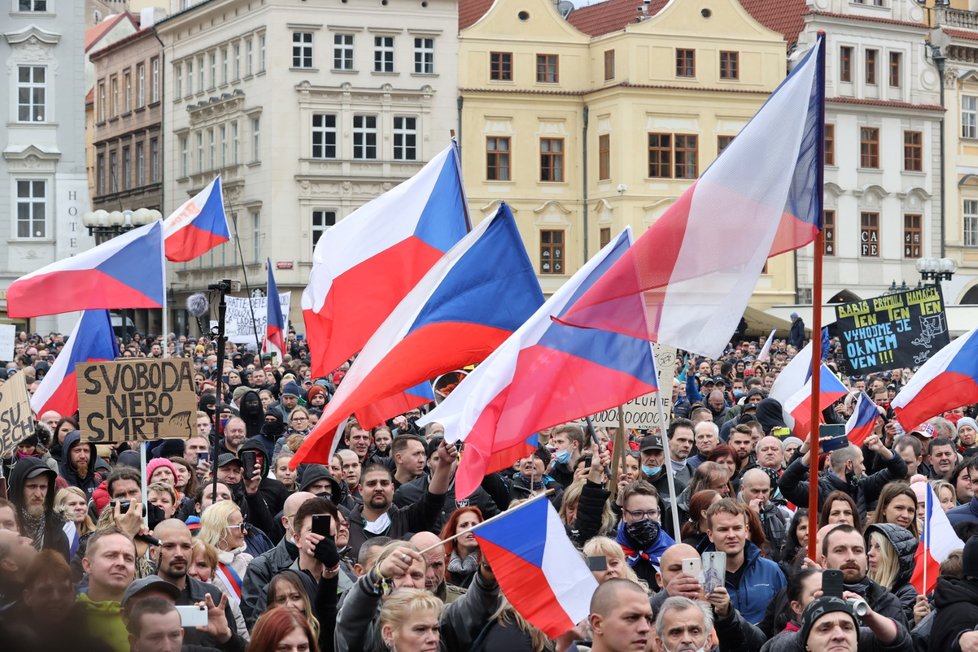 Demonstrace proti vládním opatřením, 18. října 2020.