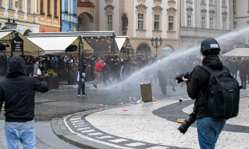 Demonstrace na Staroměstském náměstí (18. října 2020)