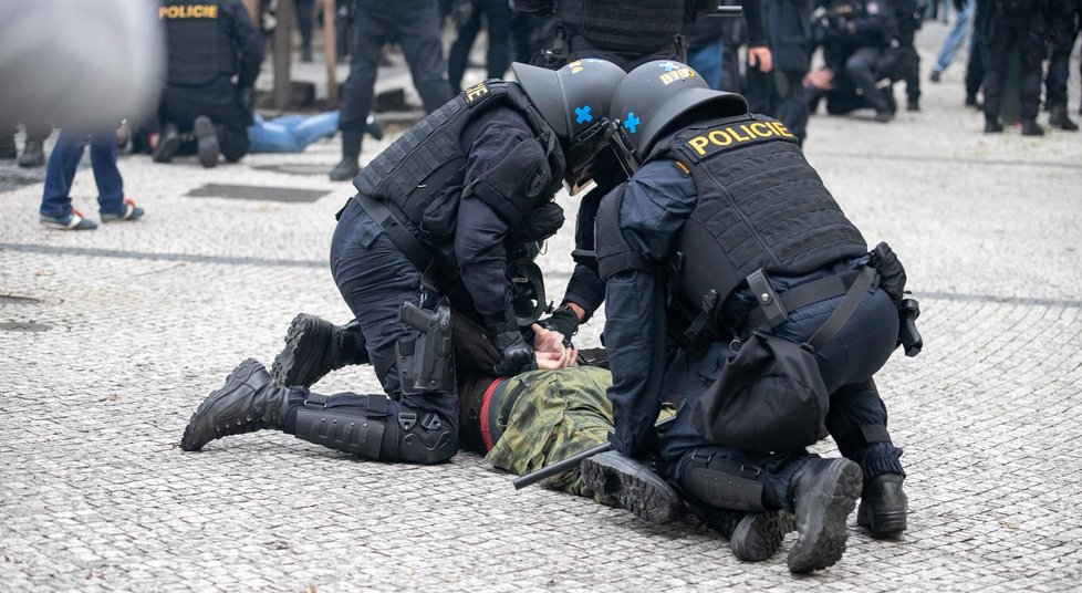 Demonstrace na Staroměstském náměstí, 18. října 2020.