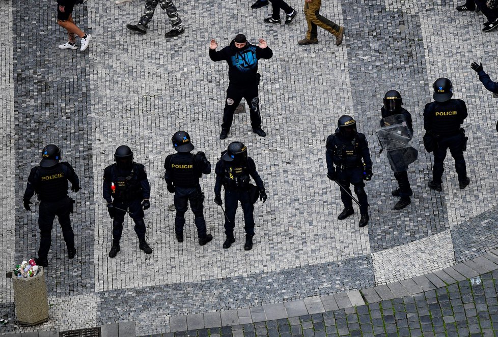 Demonstrace na Staroměstském náměstí, 18. října 2020.