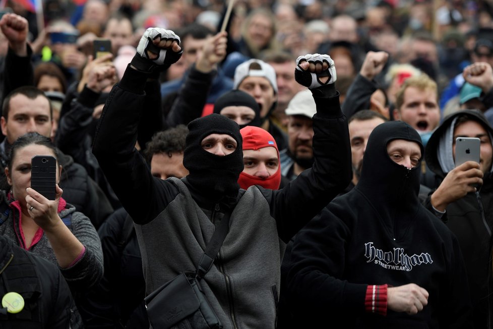 Demonstrace na Staroměstském náměstí (18. října 2020)