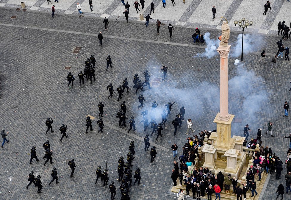 Demonstrace na Staroměstském náměstí (18. října 2020)