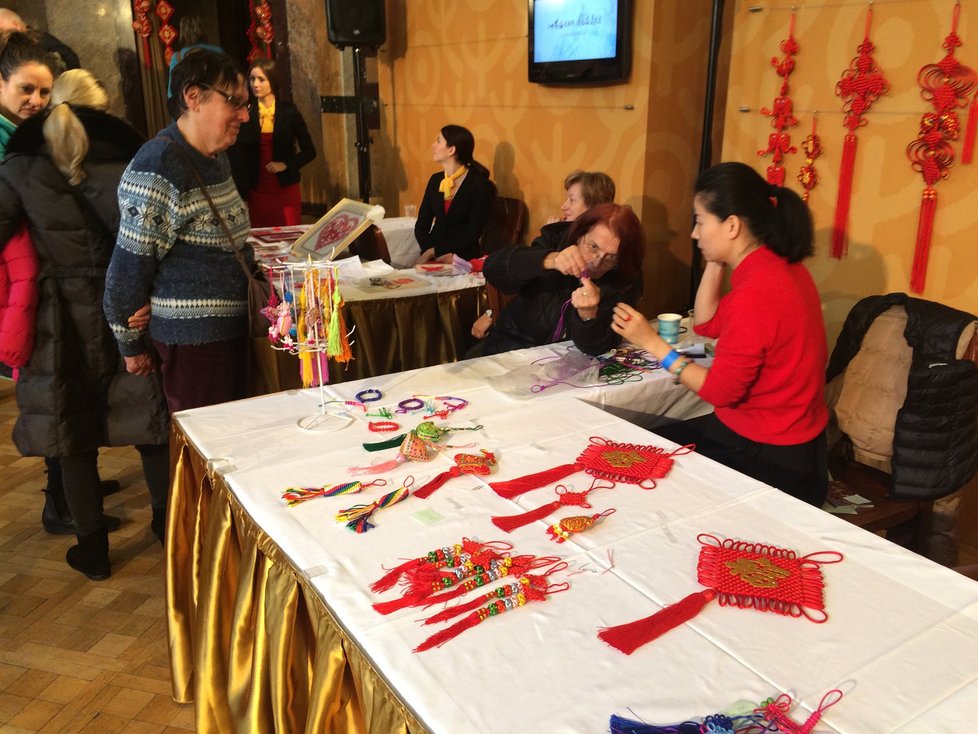 Číňané ukázali v Obecním domě, jak slaví nový rok. Nechyběl tanec, opera ani lidová řemesla.