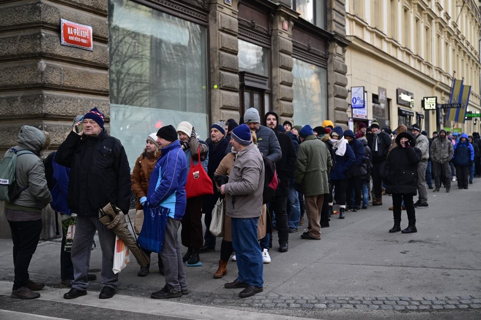 ČNB vydala speciální tisícikorunovou bankovku s přetiskem ke 30. výročí rozdělení československé měny, 8. února 2023, Praha.