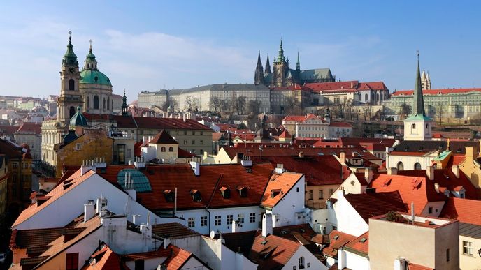 Praha je mezi turisty pořád ve špičce nejpopulárnějších měst, kvůli krizi na Ukrajině ale ubývá Rusů