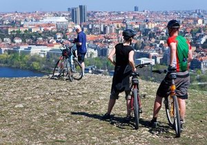 Cyklisté v Praze (ilustrační foto).