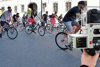 Po pěší zóně přes Václavák ne více než 20 km/h: Valná většina cyklistů to dodržuje, říká policie