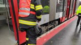 Komplikace v Praze 6: Porouchaná tramvaj zablokovala dvě linky, jezdily odklonem