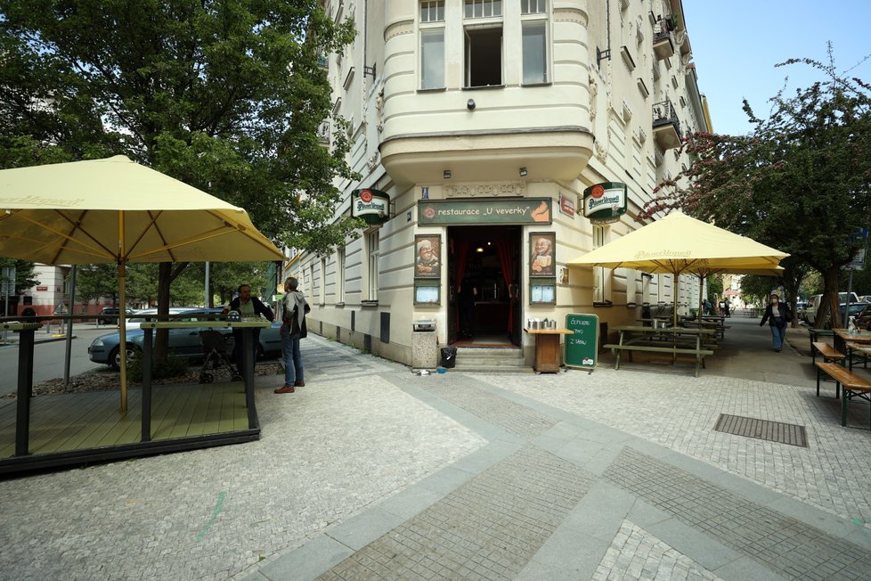 Dejvická restaurace U Veverků (31. května 2021)