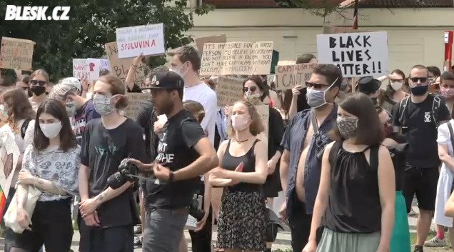 Demonstrace proti policejní brutalitě a rasismu, Praha 13. června 2020.