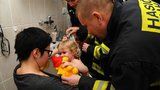 Praha 7 shání pro hasiče a záchranku plyšáky: Pomůžou dětem při neštěstích. Psychologové si to pochvalují