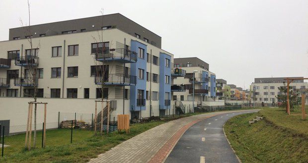 Cena nových bytů v Praze vzrostla o 23 procent. Zájem o koupi raketově klesá