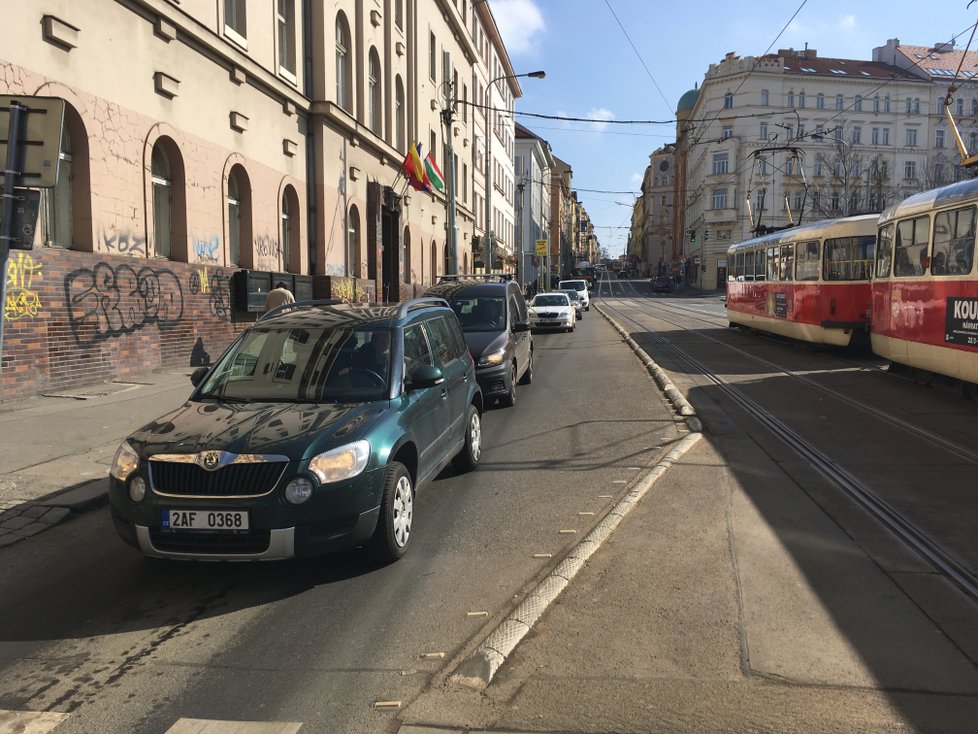 Husitská ulice se dočkala velké opravy. Od neděle bude zase průjezdná.