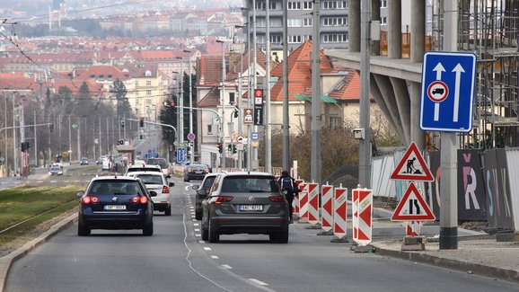 České silnice jsou bezpečnější než americké. Za nejlepšími přesto zaostáváme
