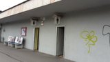 Stop páchnoucím nárožím! Brno zavedlo v centru veřejné toalety zdarma