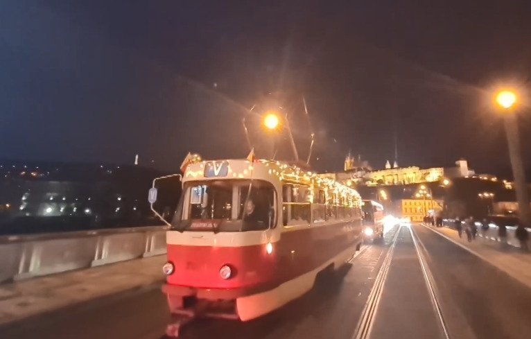 Vánočně vyzdobené tramvaje, 29. listopadu 2020.