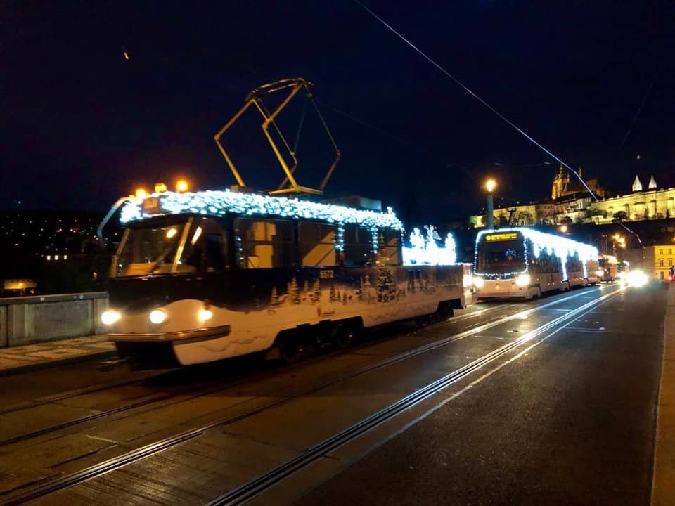 Vánočně vyzdobené tramvaje, 29. listopadu 2020.