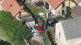 Našli u něj střelné zbraně, drogy i spoustu peněz! Pražská policie obvinila dealera (35)