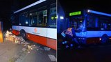 Řidič autobusu MHD usnul za volantem: Proboural zeď!