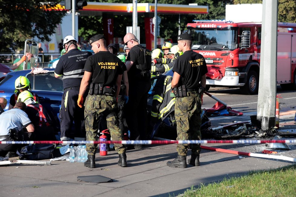 Nehoda na Evropské v Praze 6, 16. srpna 2020
