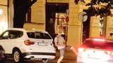 Příslušník bezpečnostních sborů řádil v centru Prahy: Rozbil několik aut! GIBS hledá svědky