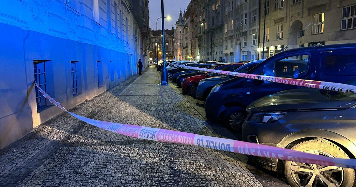 Nové Město: un hombre cayó de una ventana y murió en el séptimo piso