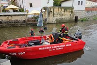 Protipovodňová opatření v Praze: Potrvají do konce týdne. Kterým místům se vyhnout?