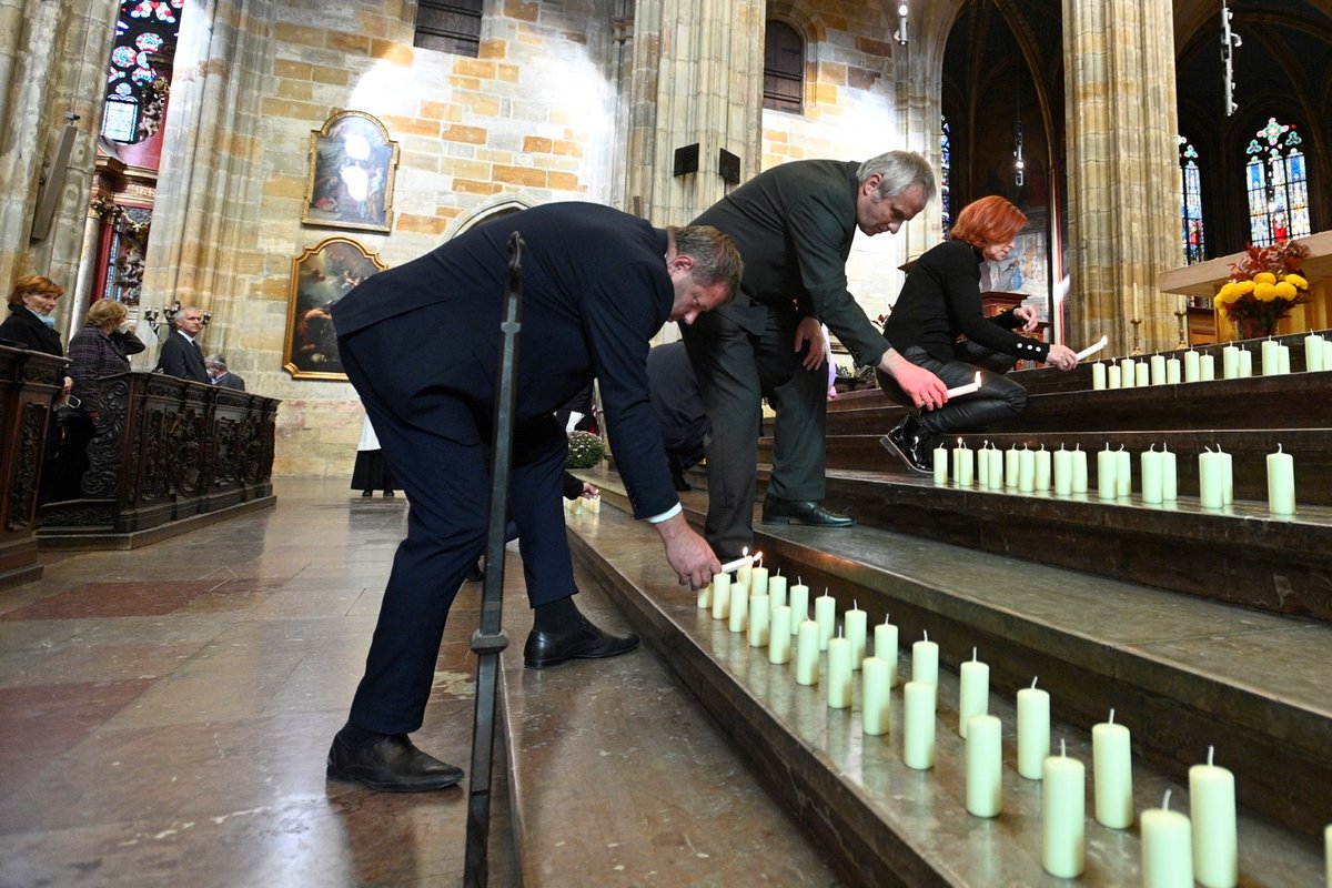 Zádušní mše za 294 obětí heydrichiády v katedrále sv. Víta, 23. října 2021 v Praze.