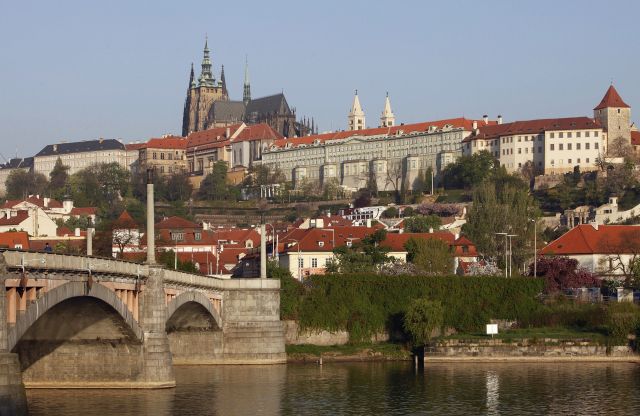 Mánesův most a Hradčany roku 2009