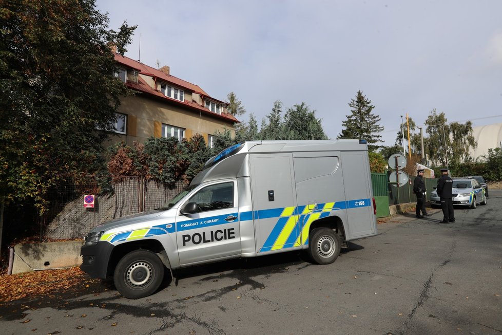 V Hostivicích u Prahy vybuchla varna drog. (6. října 2021)
