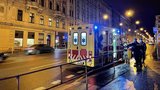 Řidič na magistrále v Praze srazil chodce (59) a ujel! Muž skončil v nemocnici