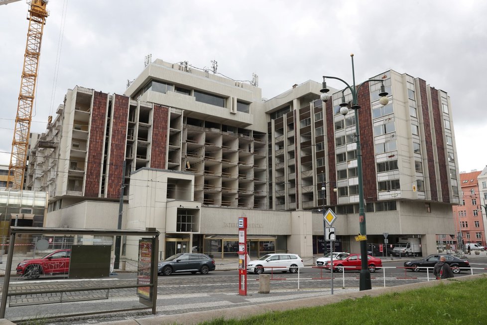 Rekonstrukce hotelu InterContinental (28. května 2021)