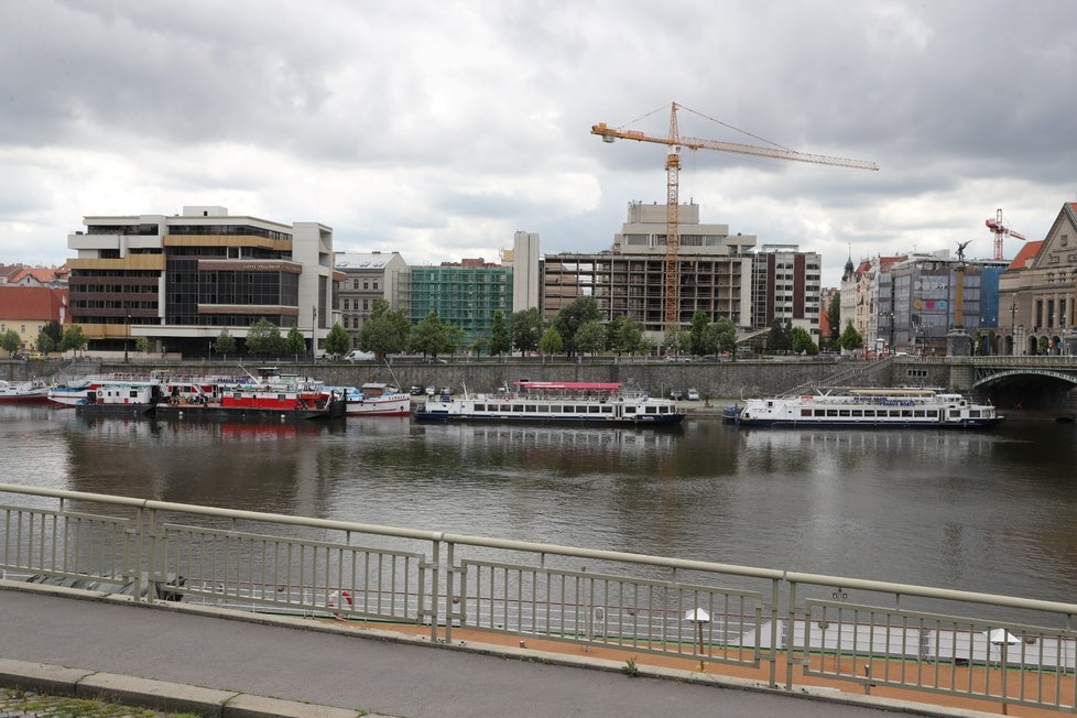 Rekonstrukce hotelu InterContinental. (28. května 2021)