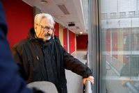 Případ psychiatra Cimického u soudu: Znovu se přehrávají výpovědi poškozených, chybí jeden posudek