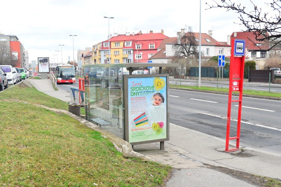 ODS viní pražskou koalici z toho, že zavádí prázdninové jízdní řády, aniž by o tom byla informovaná veřejnost. Některá opatření v rámci dopravy skutečně učiněna byla, nicméně podle námněstka pro dopravu Adama Scheinherra se nejedná o prázdninový provoz. (ilustrační foto)