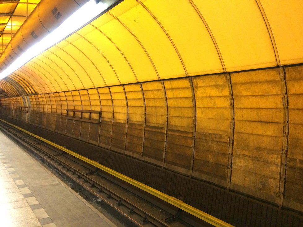 Stanici metra Jinonice čeká rekonstrukce. Od 7. ledna tudy bude metro jen projíždět.