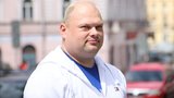Pumpař Jiří (42) přemohl lupiče se zbraní: Řval jsem na něj a dal mu herdu! popsal Blesku