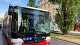 Tragédie v Plzni: Muže na přechodu srazil autobus, na místě zemřel