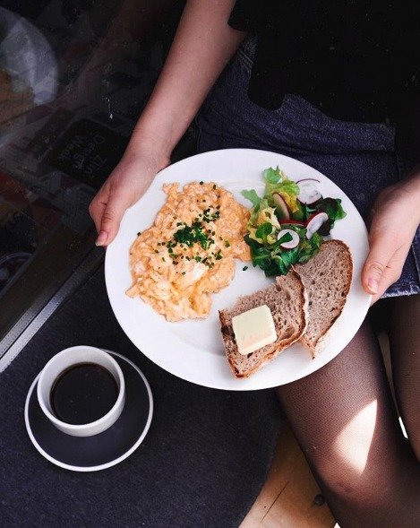 Café Jen nabízí domácí snídaně i lehká jídla celý den