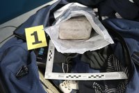 Pašoval 4,6 kilo kokainu! Na pražském letišti zadrželi cizince, který přiletěl z Kolumbie