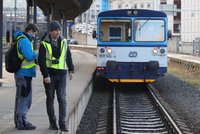 V říjnu čekejte výluky vlaků. Na západě Prahy chystají měsíční opravy tratí