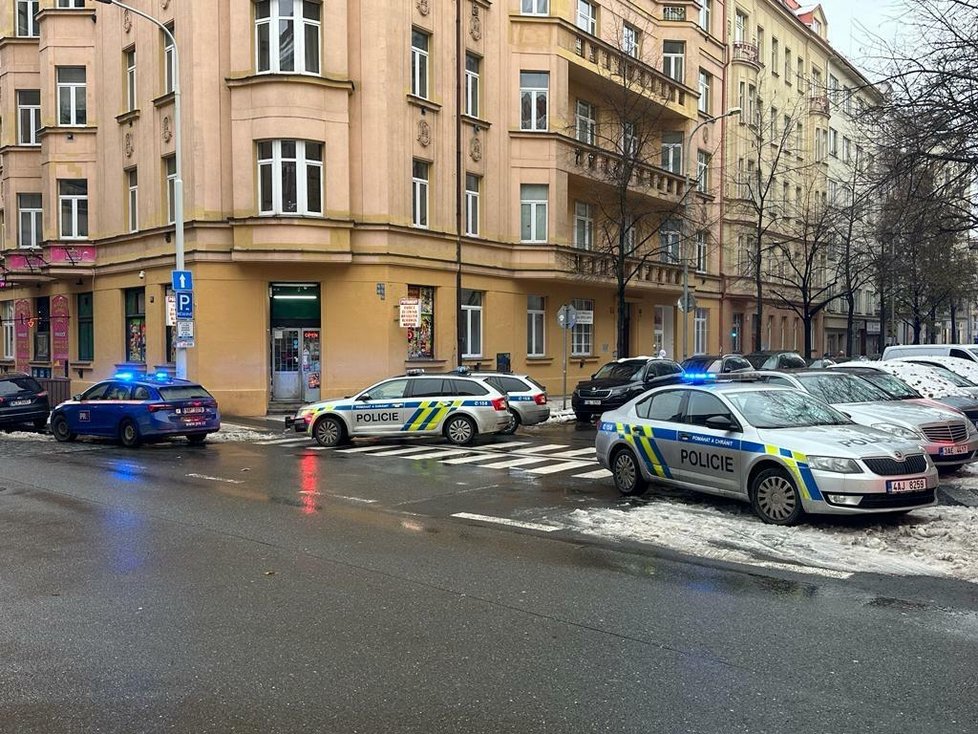 Zásah v Kolínské ulici na pražských Vinohradech. (7. prosince 2023)