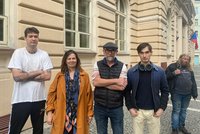 Pražané u voleb: Zklamaná generace i vděk, že můžeme! Co jim vadí a koho volili?